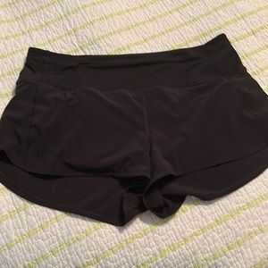 EUC lululemon speed up HR short 2” black size 14